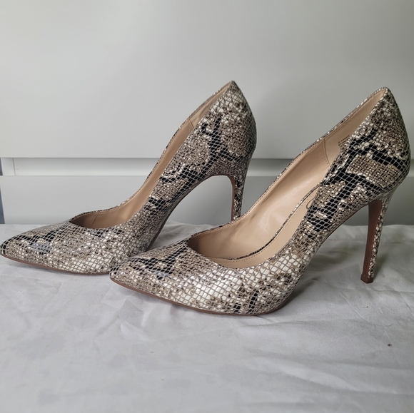 Jessica Simpson Snakeskin Women's Pumps - Picture 3 of 13